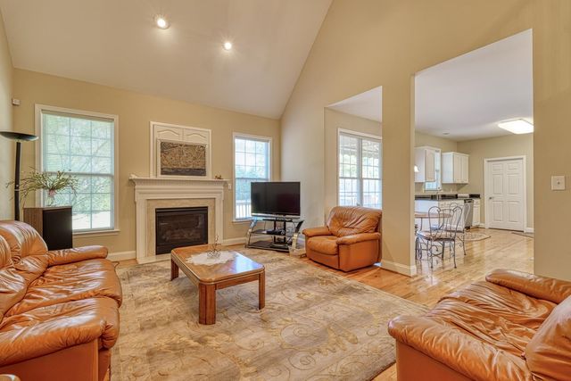 130 Darmondale Drive, Moore, SC 29369