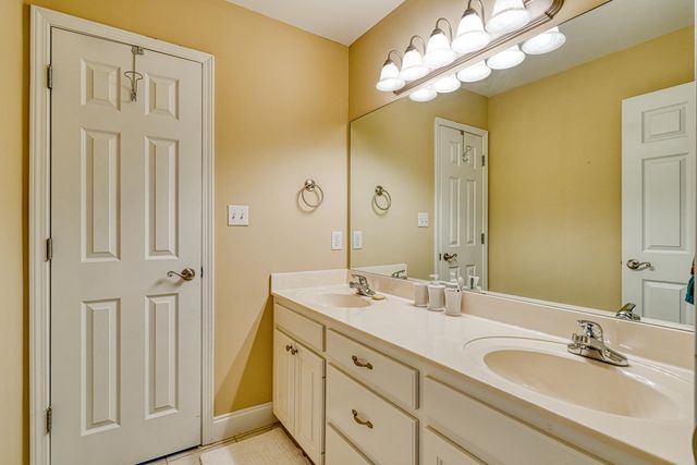 130 Darmondale Drive, Moore, SC 29369