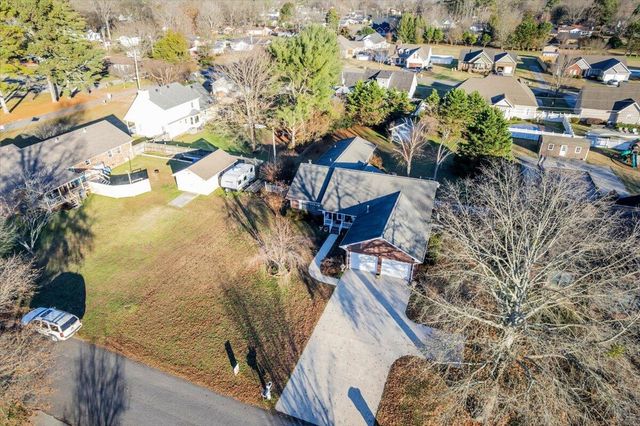 826 Oak Lawn Drive, Jasper, TN 37347