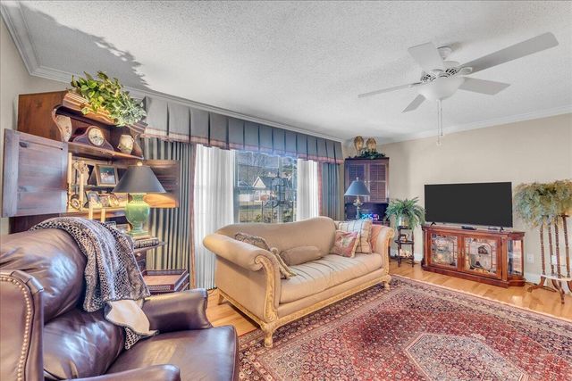 826 Oak Lawn Drive, Jasper, TN 37347