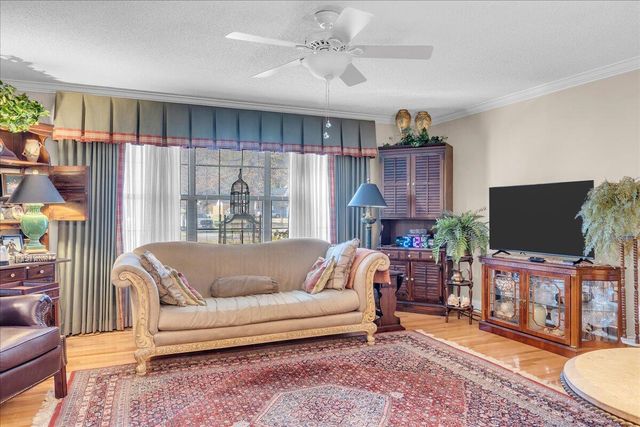 826 Oak Lawn Drive, Jasper, TN 37347