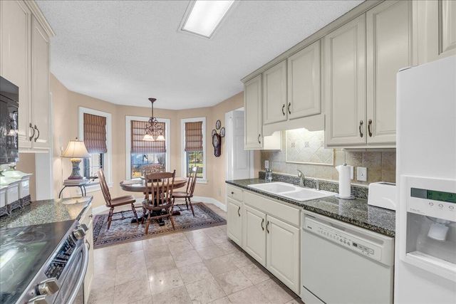 826 Oak Lawn Drive, Jasper, TN 37347