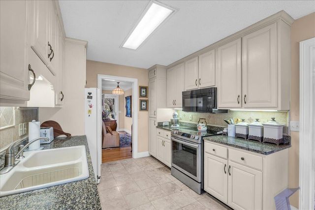 826 Oak Lawn Drive, Jasper, TN 37347