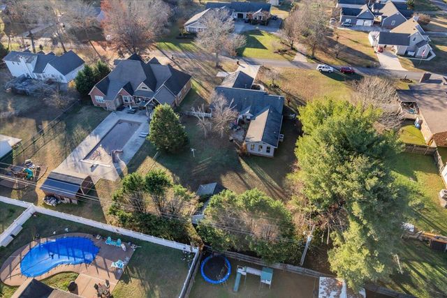 826 Oak Lawn Drive, Jasper, TN 37347