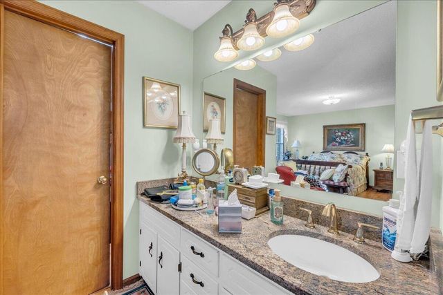 826 Oak Lawn Drive, Jasper, TN 37347