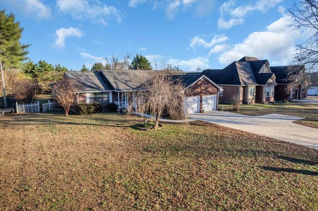 826 Oak Lawn Drive, Jasper, TN 37347