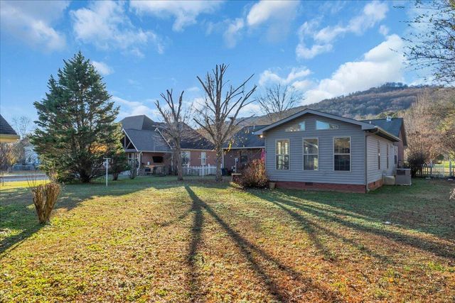 826 Oak Lawn Drive, Jasper, TN 37347