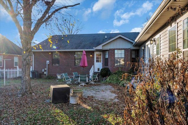 826 Oak Lawn Drive, Jasper, TN 37347