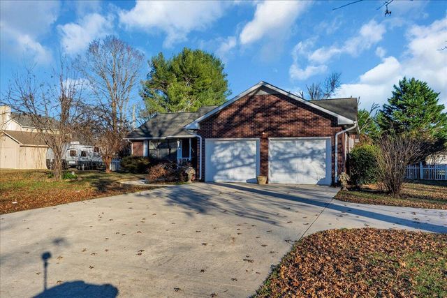 826 Oak Lawn Drive, Jasper, TN 37347