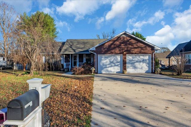 826 Oak Lawn Drive, Jasper, TN 37347