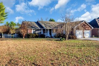 826 Oak Lawn Drive, Jasper, TN 37347