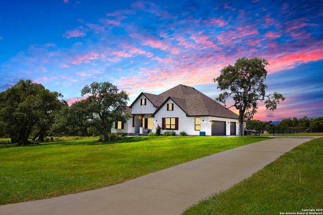 542 Private Road 3702, San Antonio, TX 78253