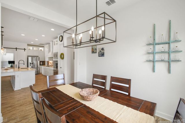 542 Private Road 3702, San Antonio, TX 78253