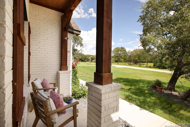 542 Private Road 3702, San Antonio, TX 78253
