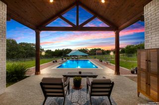 542 Private Road 3702, San Antonio, TX 78253