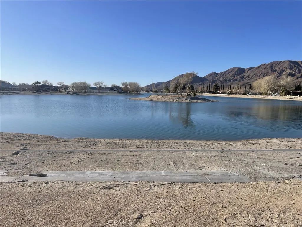 39557 Mountain View Rd., Yermo, CA 92398