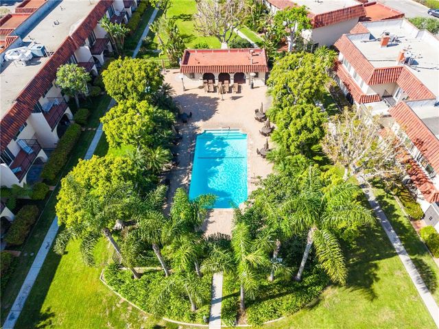 3058 Club House Road, Costa Mesa, CA 92626