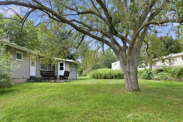 6 Barron Court, Madison, WI 53705