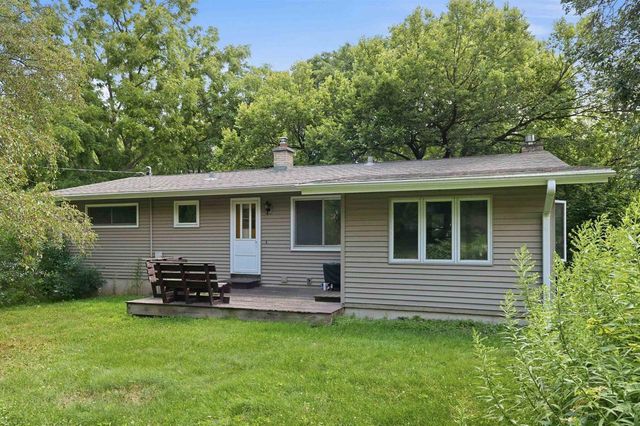 6 Barron Court, Madison, WI 53705