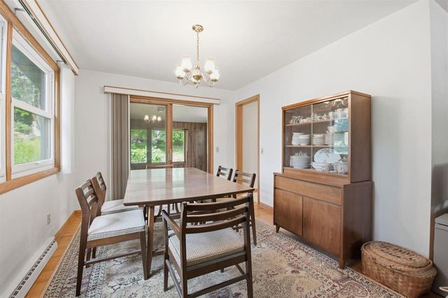 6 Barron Court, Madison, WI 53705