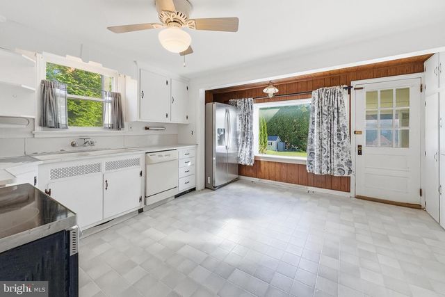 2818 MILL CREEK RD, Wilmington, DE 19808