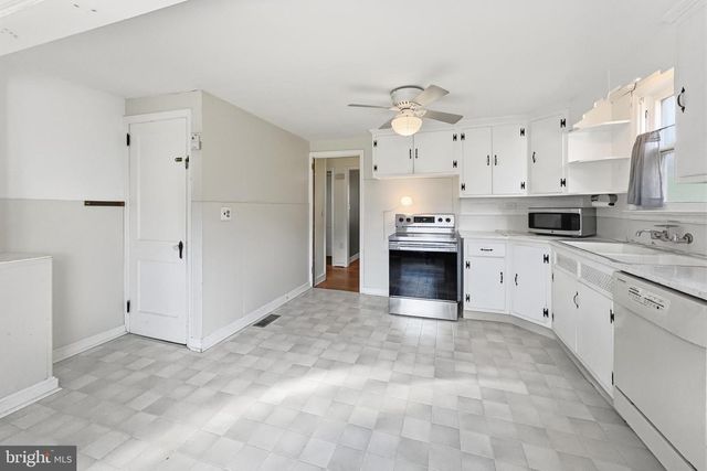 2818 MILL CREEK RD, Wilmington, DE 19808