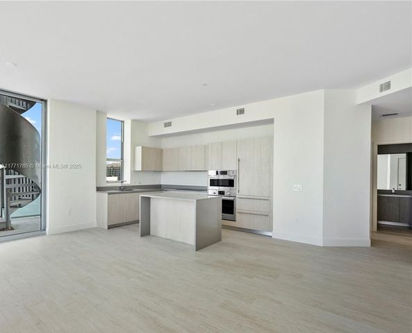 4010 S Ocean Dr T4301, Hollywood, FL 33019