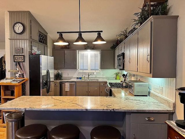 7 Lakeview Drive, Hayesville, NC 28904