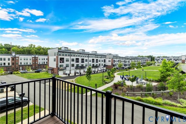 222 Brattice Dr, Midlothian, VA 23114