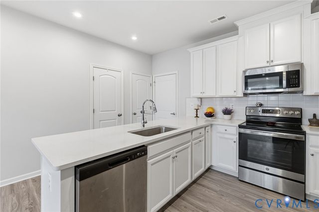 222 Brattice Dr, Midlothian, VA 23114