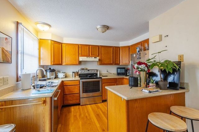 106-114 West 8th, Boston, MA 02127