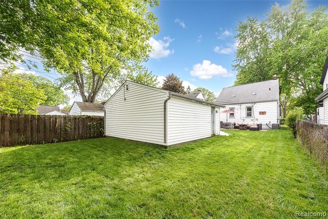 417 Helene Avenue, Royal Oak, MI 48067