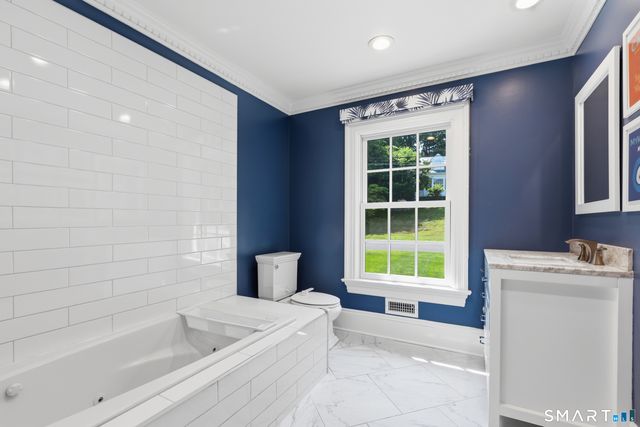 16 Ridgebrook Road, Greenwich, CT 06830