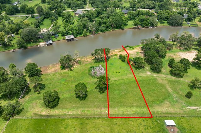 2 County Road 344, Sweeny, TX 77480