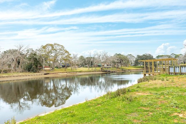 2 County Road 344, Sweeny, TX 77480