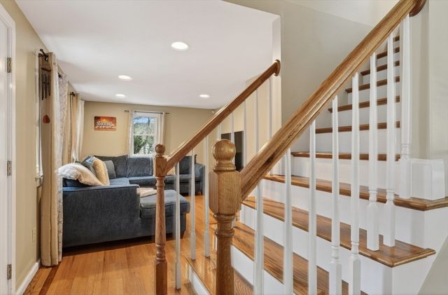 12 Keyes Road, Westford, MA 01886