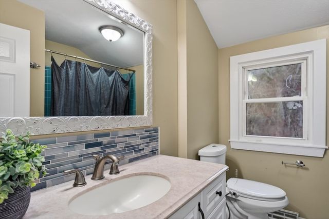 12 Keyes Road, Westford, MA 01886