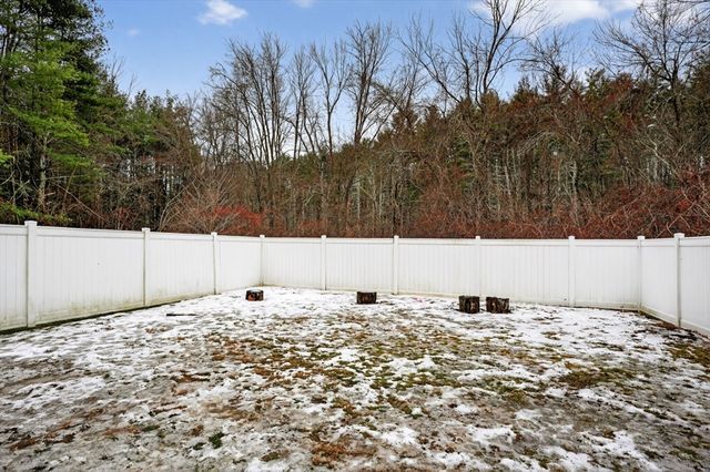 12 Keyes Road, Westford, MA 01886