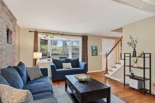 12 Keyes Road, Westford, MA 01886