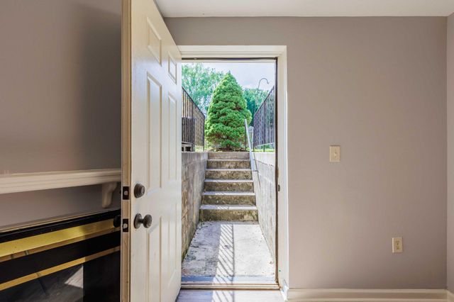 2433 DUNMORE CT, Frederick, MD 21702