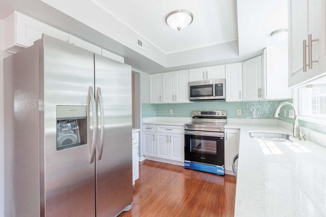 2433 DUNMORE CT, Frederick, MD 21702