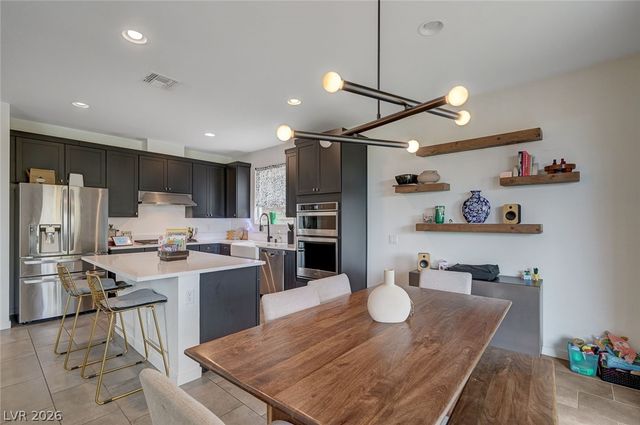 2557 Iron Crest Lane, Las Vegas, NV 89138