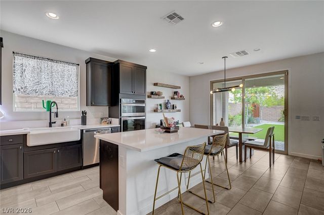 2557 Iron Crest Lane, Las Vegas, NV 89138