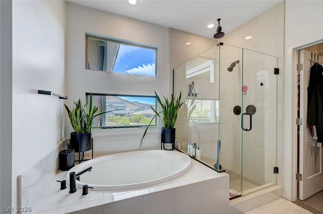 2557 Iron Crest Lane, Las Vegas, NV 89138