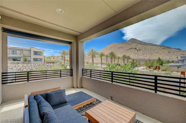 2557 Iron Crest Lane, Las Vegas, NV 89138