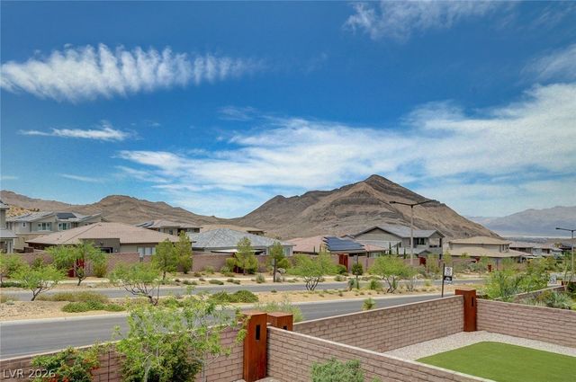 2557 Iron Crest Lane, Las Vegas, NV 89138