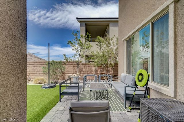 2557 Iron Crest Lane, Las Vegas, NV 89138