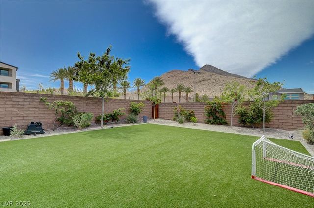 2557 Iron Crest Lane, Las Vegas, NV 89138