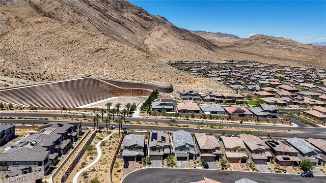 2557 Iron Crest Lane, Las Vegas, NV 89138