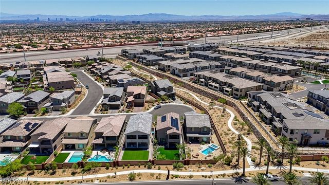 2557 Iron Crest Lane, Las Vegas, NV 89138